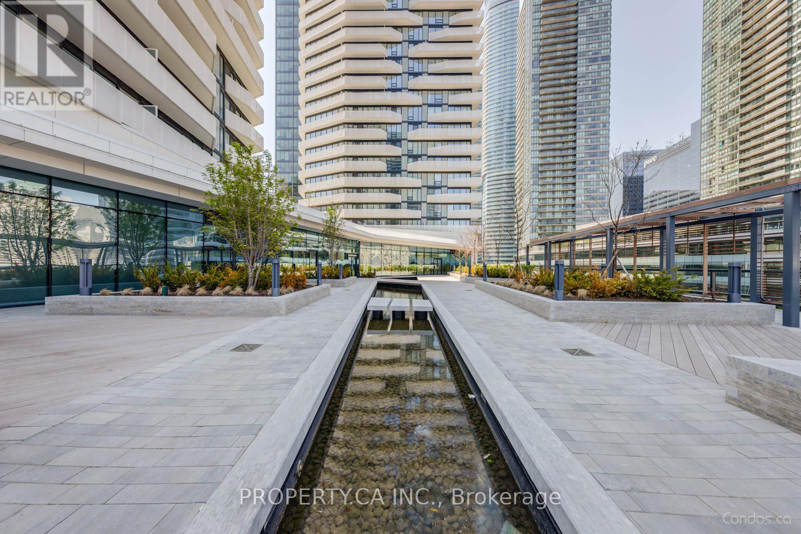 6403 - 88 Harbour Street, Toronto, Ontario  M5J 0C3 - Photo 26 - C12681582