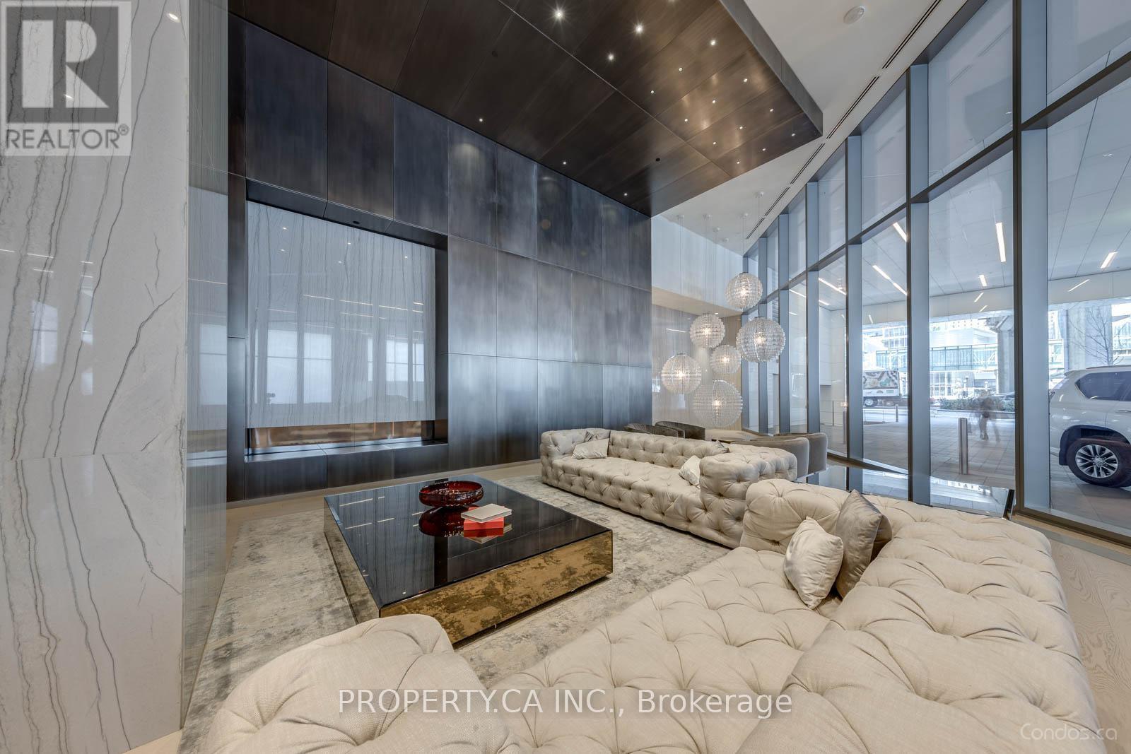 6403 - 88 Harbour Street, Toronto, Ontario  M5J 0C3 - Photo 28 - C12681582