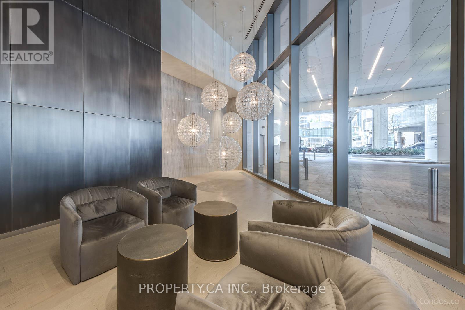 6403 - 88 Harbour Street, Toronto, Ontario  M5J 0C3 - Photo 29 - C12681582