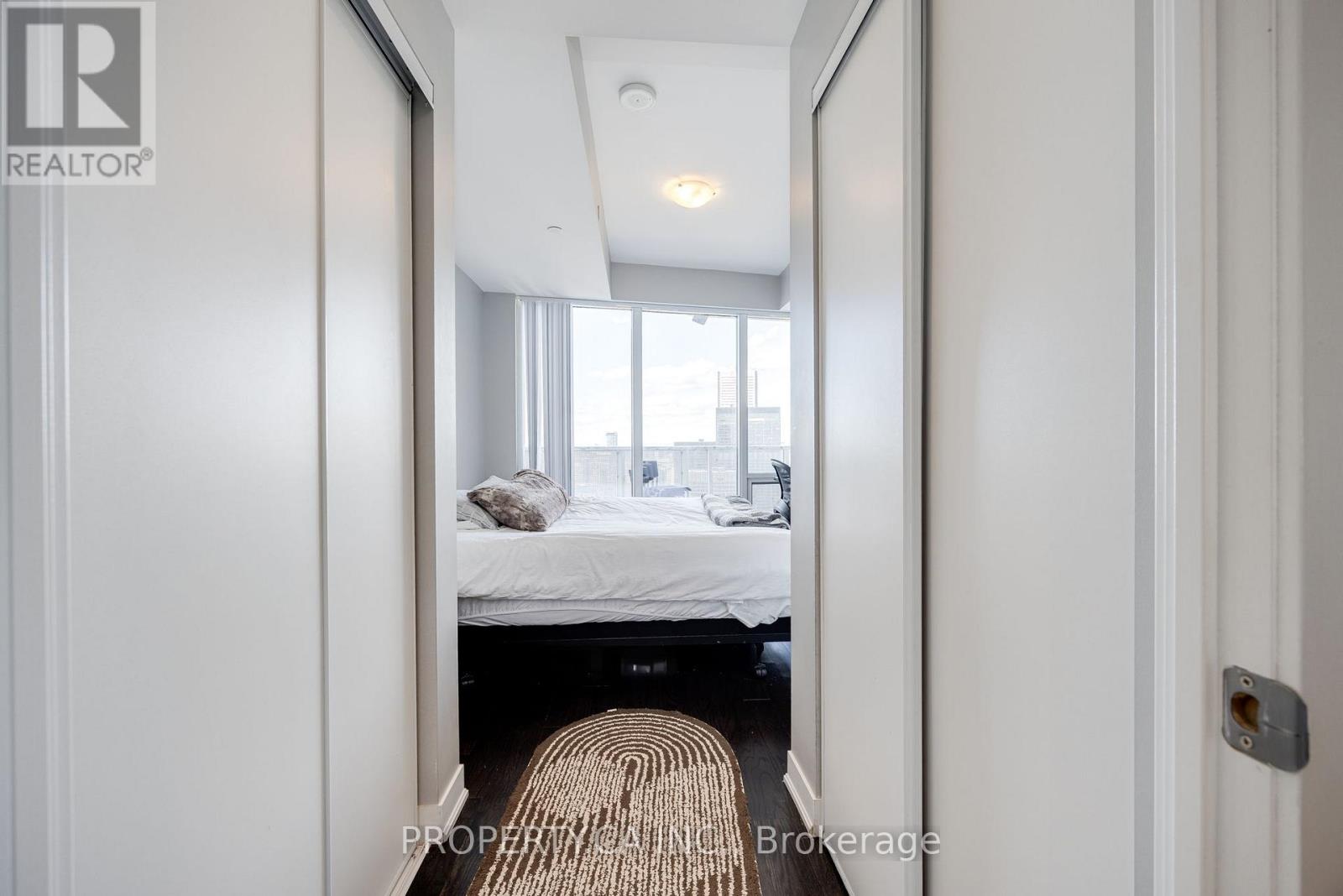 6403 - 88 Harbour Street, Toronto, Ontario  M5J 0C3 - Photo 7 - C12681582