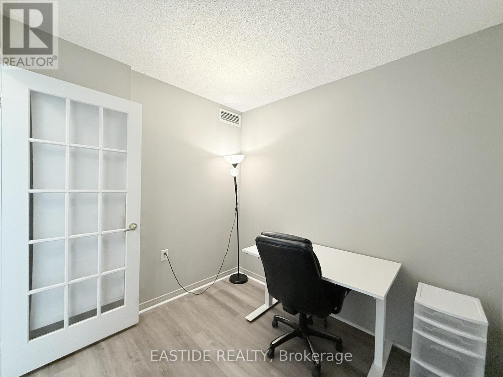 2012 - 20 Olive Avenue, Toronto, Ontario  M2N 7G5 - Photo 4 - C12681660