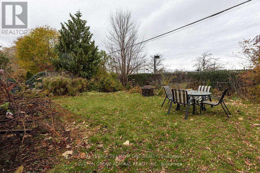 44 Baycrest Avenue, Toronto, Ontario  M6A 1W1 - Photo 28 - C12680660