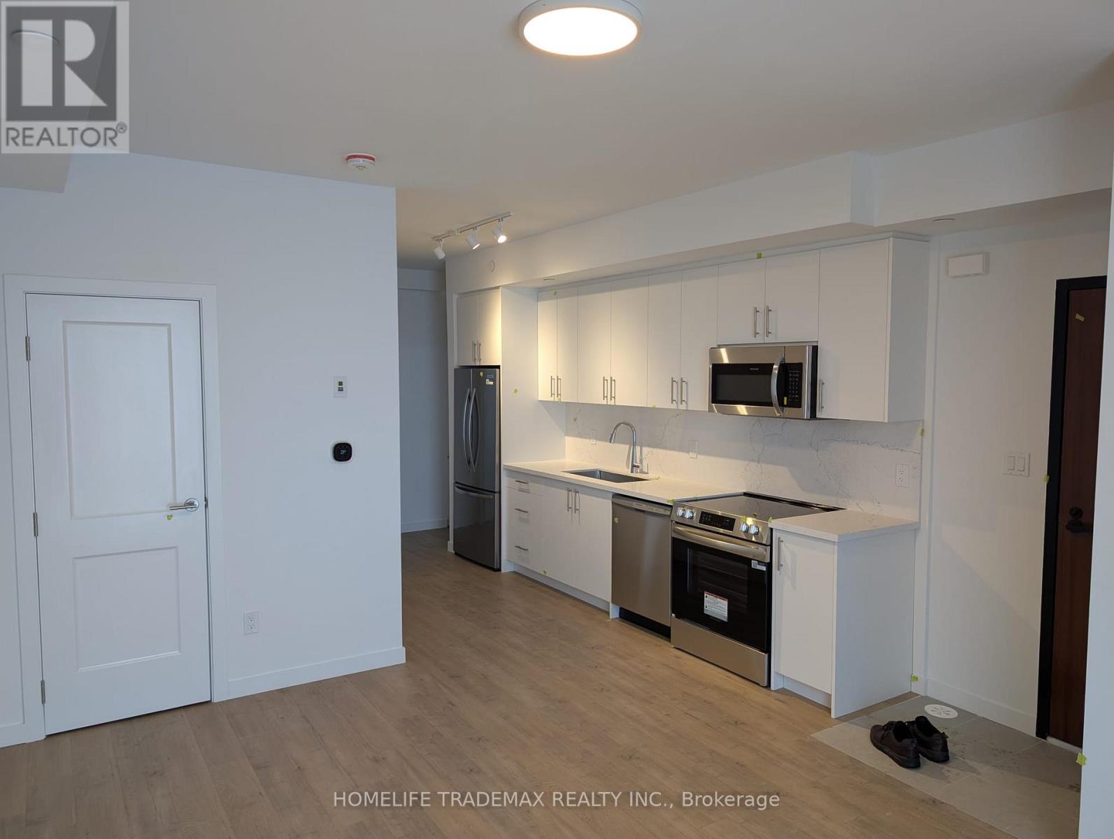 10 - 30 Markdale Lane, Markham, Ontario  L3S 0E3 - Photo 5 - N12616132