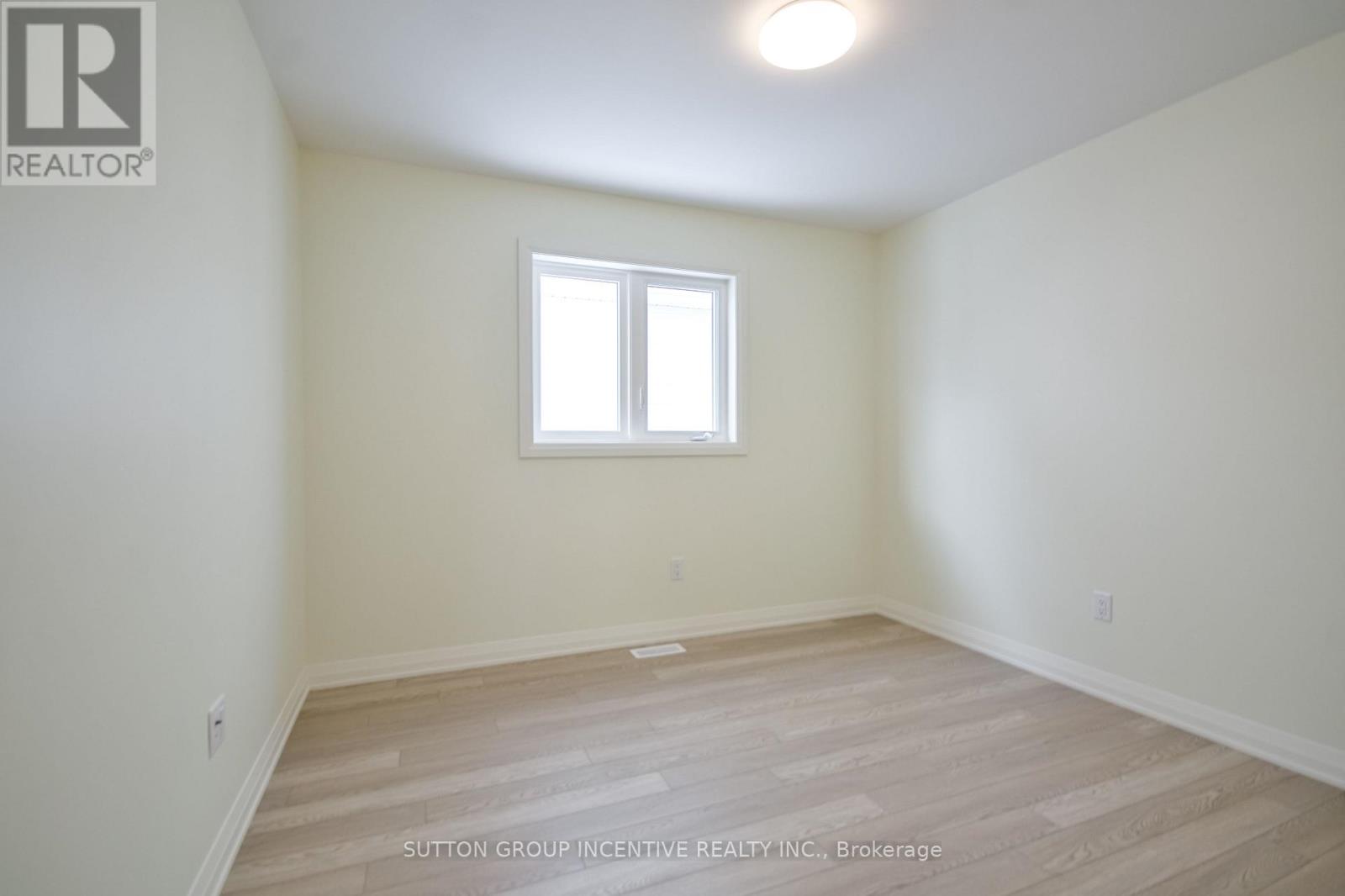 45 Harold Avenue, Severn, Ontario  L0K 1E0 - Photo 35 - S12662244