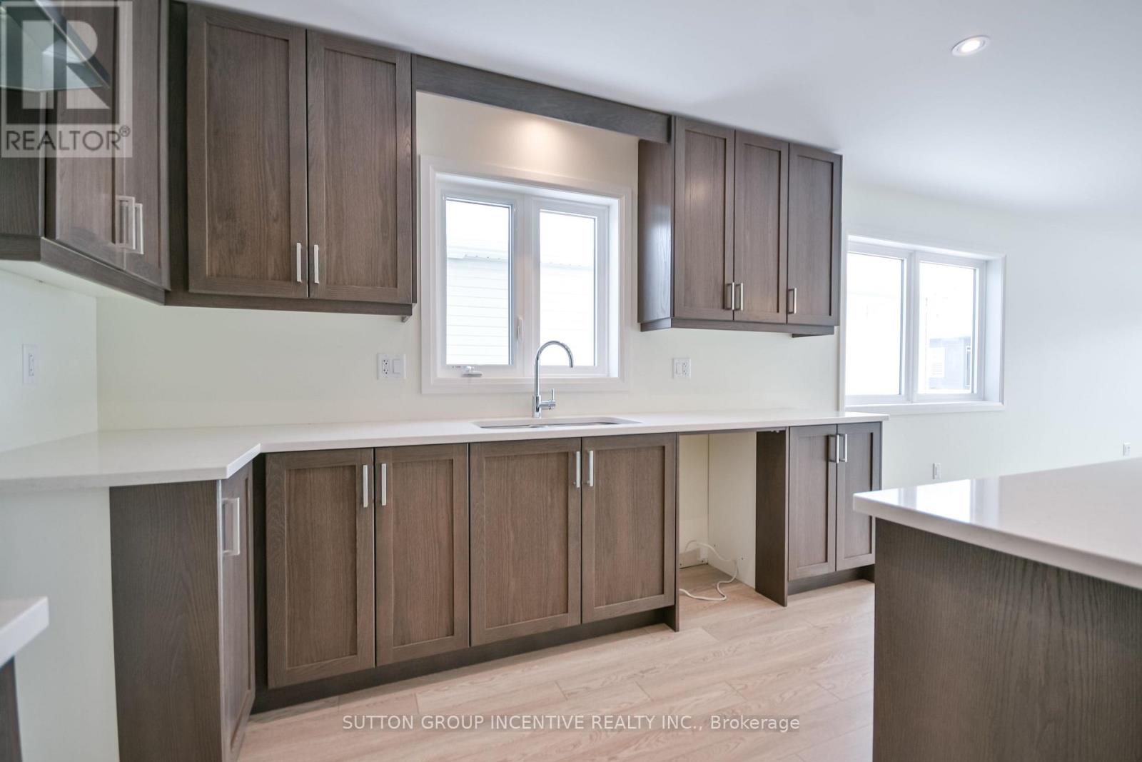 45 Harold Avenue, Severn, Ontario  L0K 1E0 - Photo 23 - S12662244