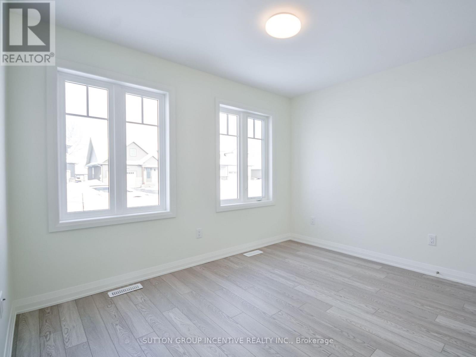 45 Harold Avenue, Severn, Ontario  L0K 1E0 - Photo 17 - S12662244