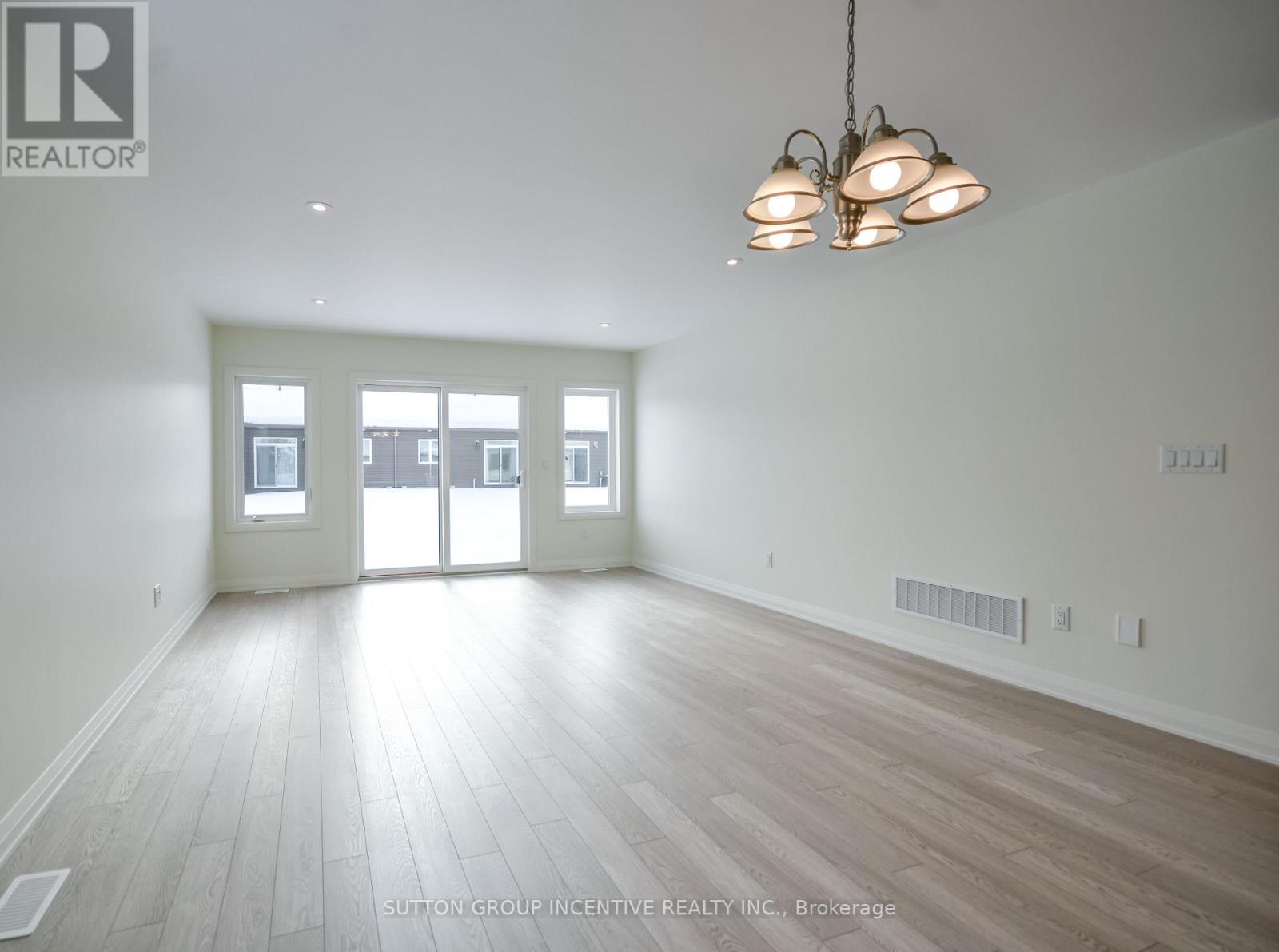 45 Harold Avenue, Severn, Ontario  L0K 1E0 - Photo 25 - S12662244