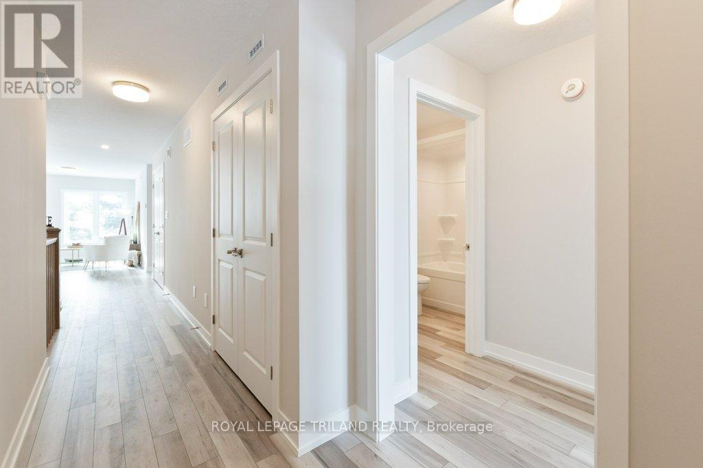 169 Styles Drive, St. Thomas, Ontario  N5R 0R1 - Photo 3 - X12330225