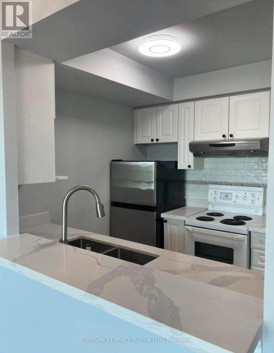 1213 - 18 Lee Centre Drive, Toronto, Ontario  M1H 3H5 - Photo 5 - E12681608