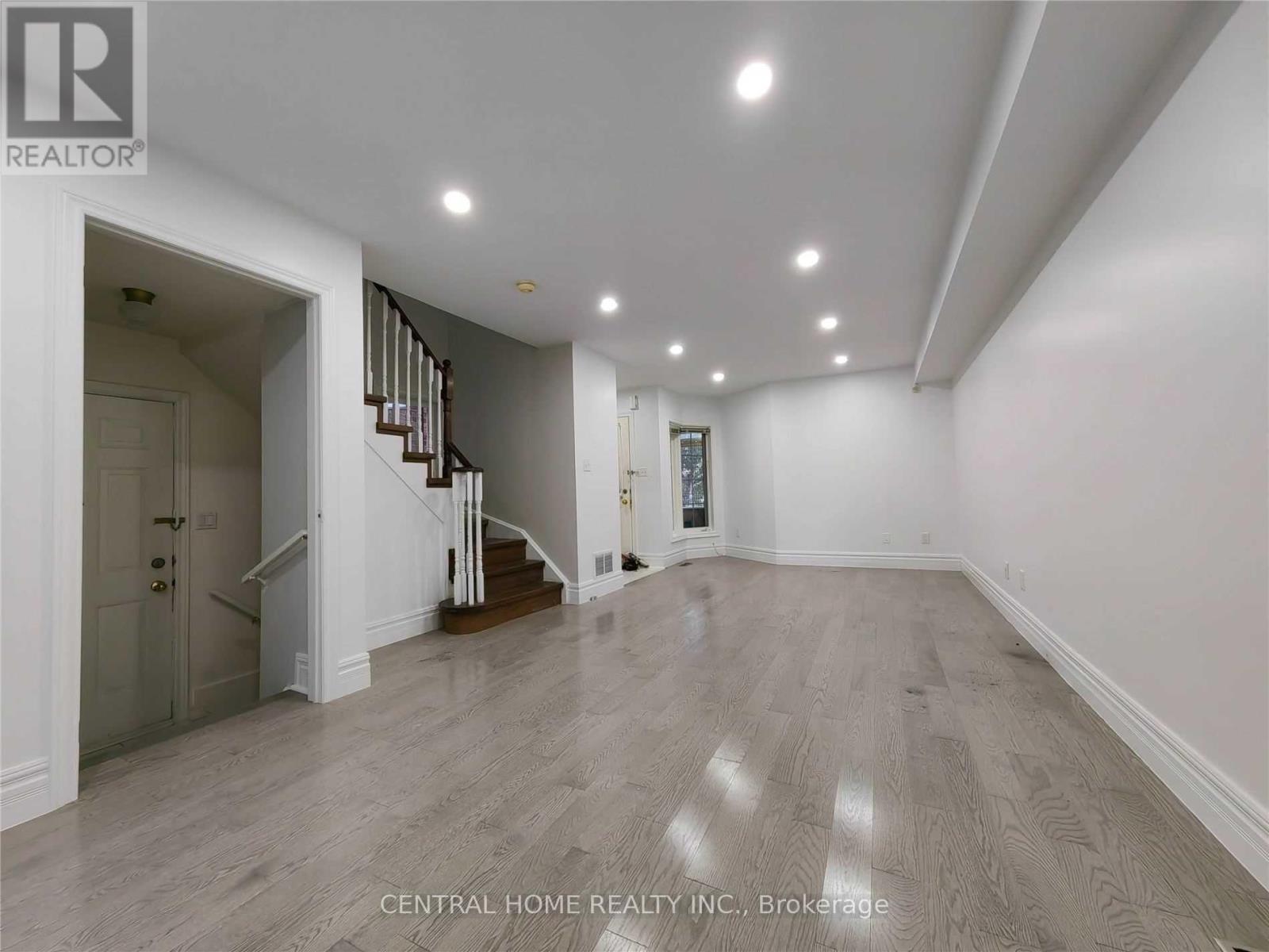 188 Milliken Meadows Drive, Markham, Ontario  L3R 0V9 - Photo 6 - N12681612