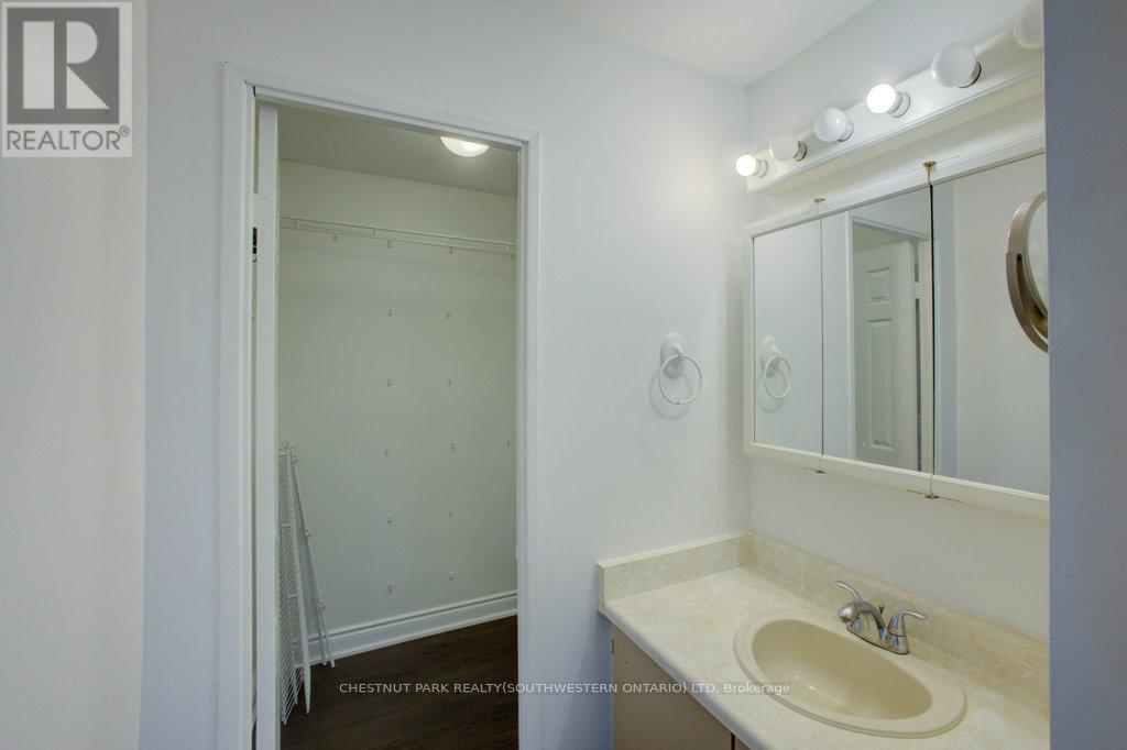36 Fox Run, Barrie (0 West), Ontario L4N 5L5 - Photo 25 - S12681578