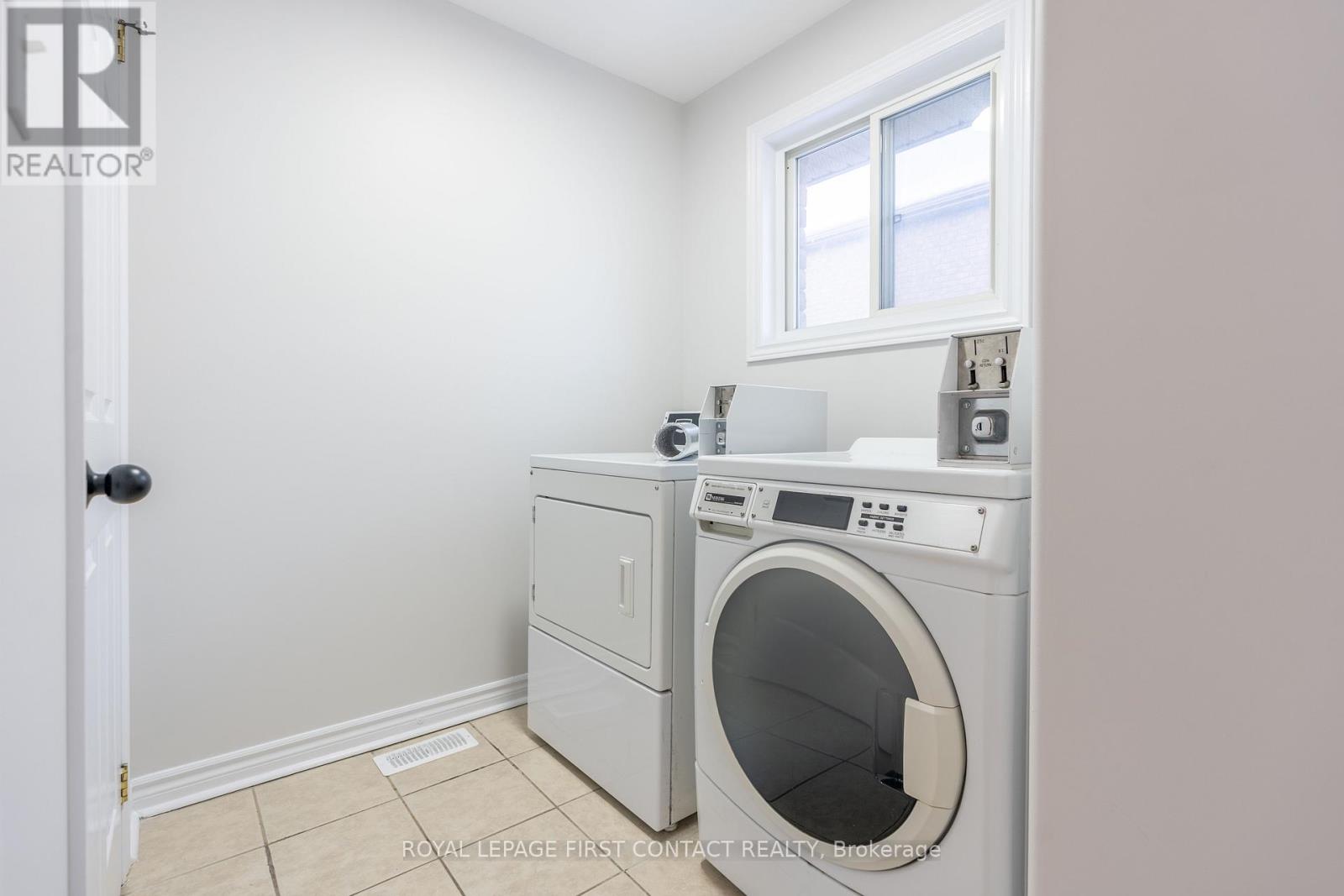 316 Johnson Street, Barrie (Georgian Drive), Ontario  L4M 7A1 - Photo 10 - S12681636