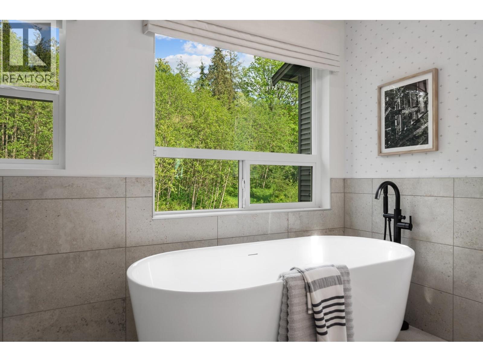 11013 250a Street, Maple Ridge, British Columbia  V0V 0V0 - Photo 6 - R3077709