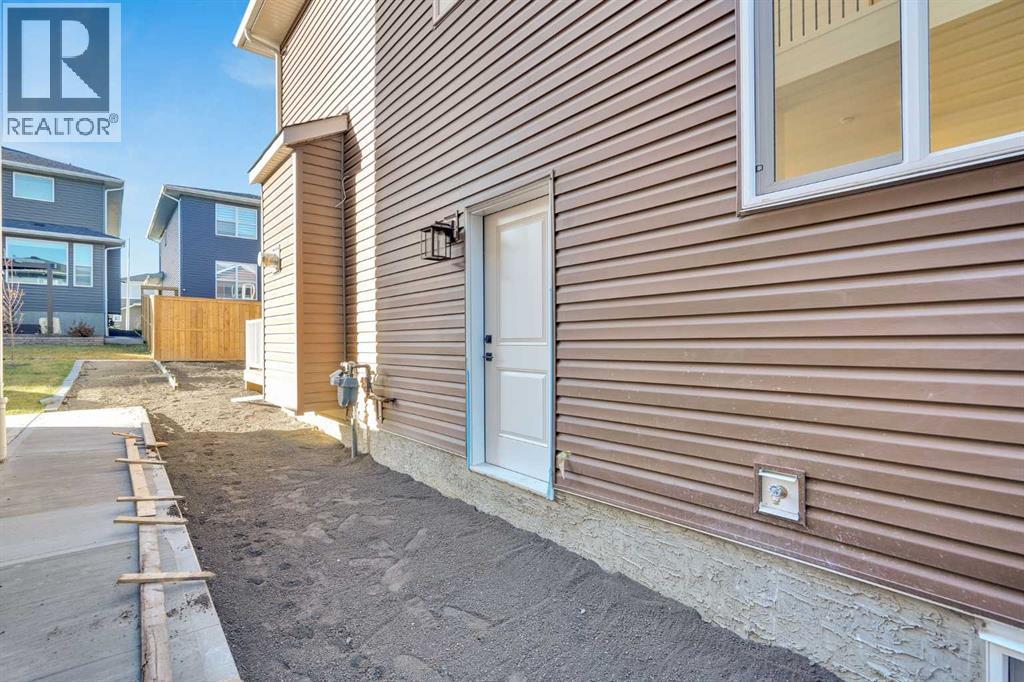 566 Rivercrest View, Cochrane, Alberta  T4C 2W9 - Photo 45 - A2270728