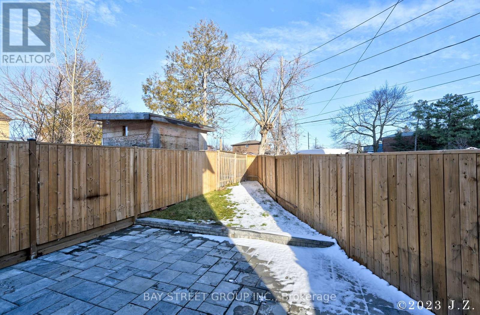 60 Emmett Avenue, Toronto, Ontario  M6M 2E6 - Photo 25 - W12681618