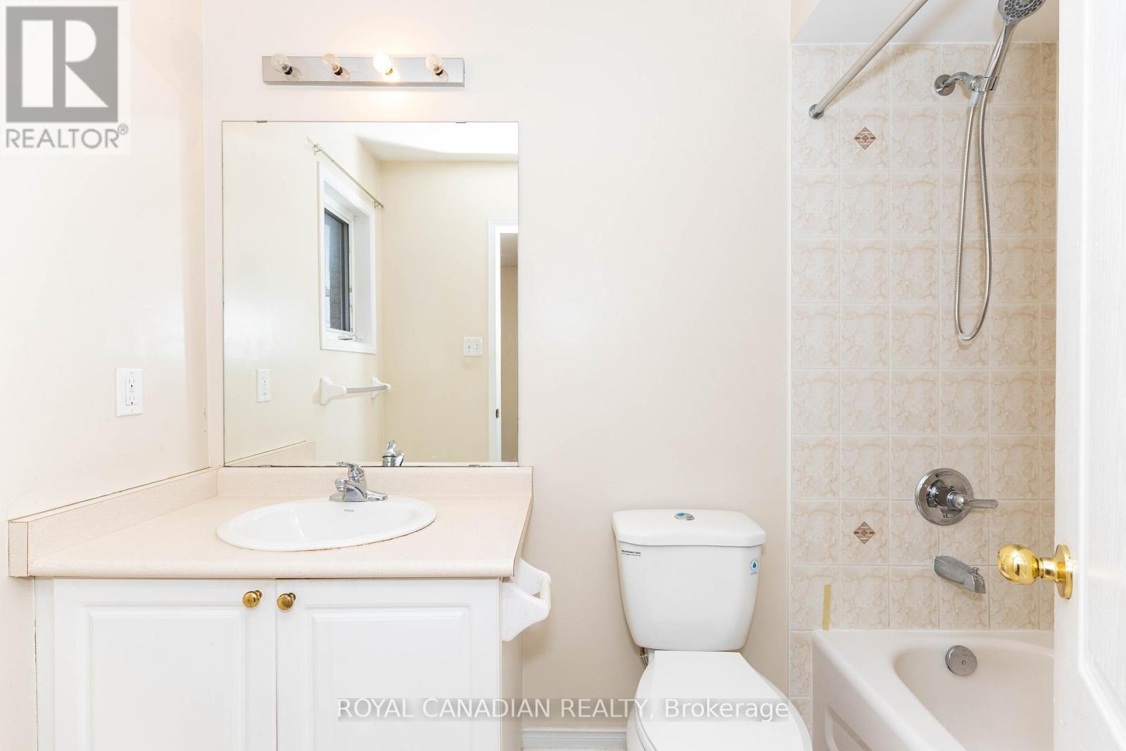 101 Crystalview Crescent, Brampton, Ontario  L6P 2S2 - Photo 27 - W12681624