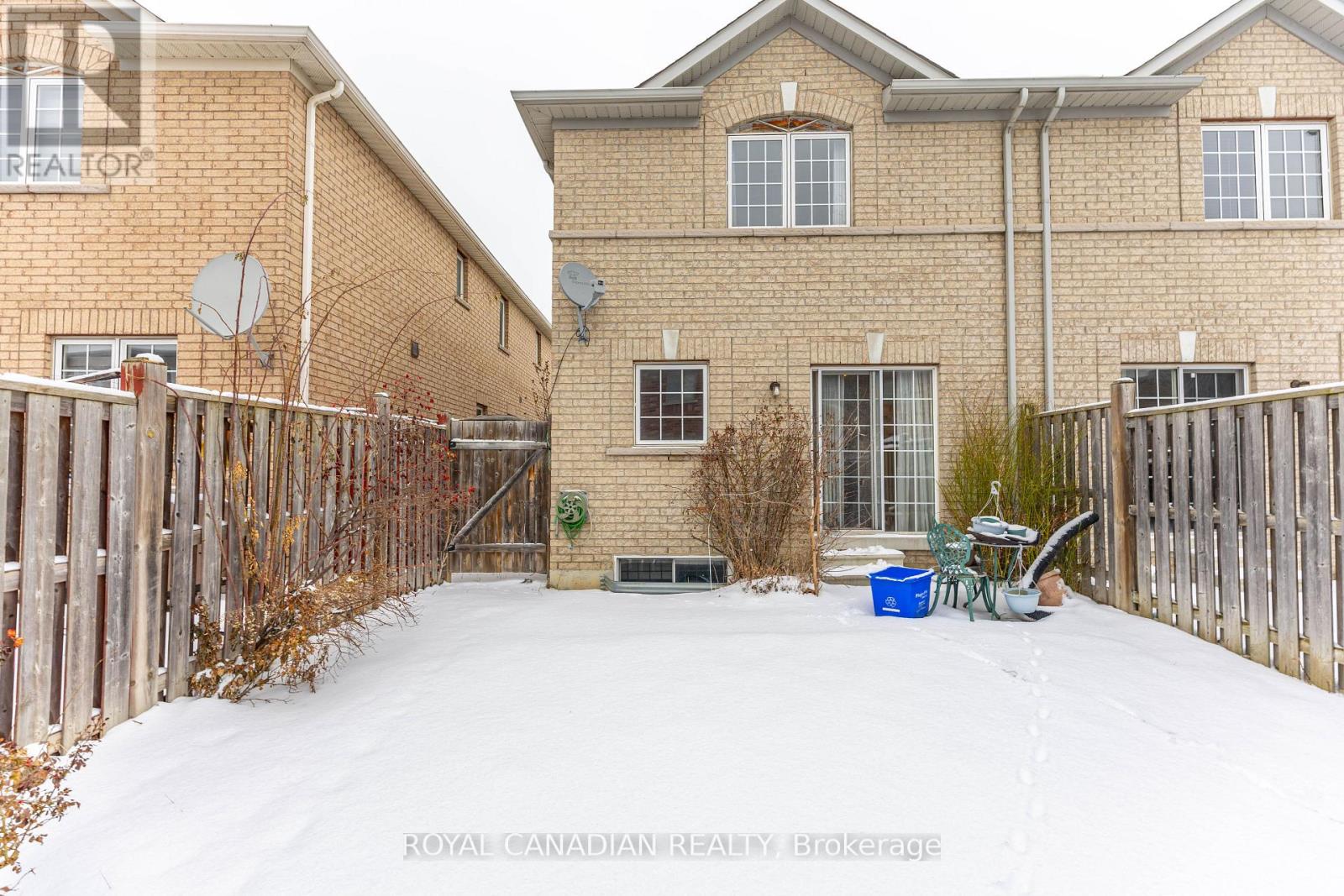 101 Crystalview Crescent, Brampton, Ontario  L6P 2S2 - Photo 45 - W12681624
