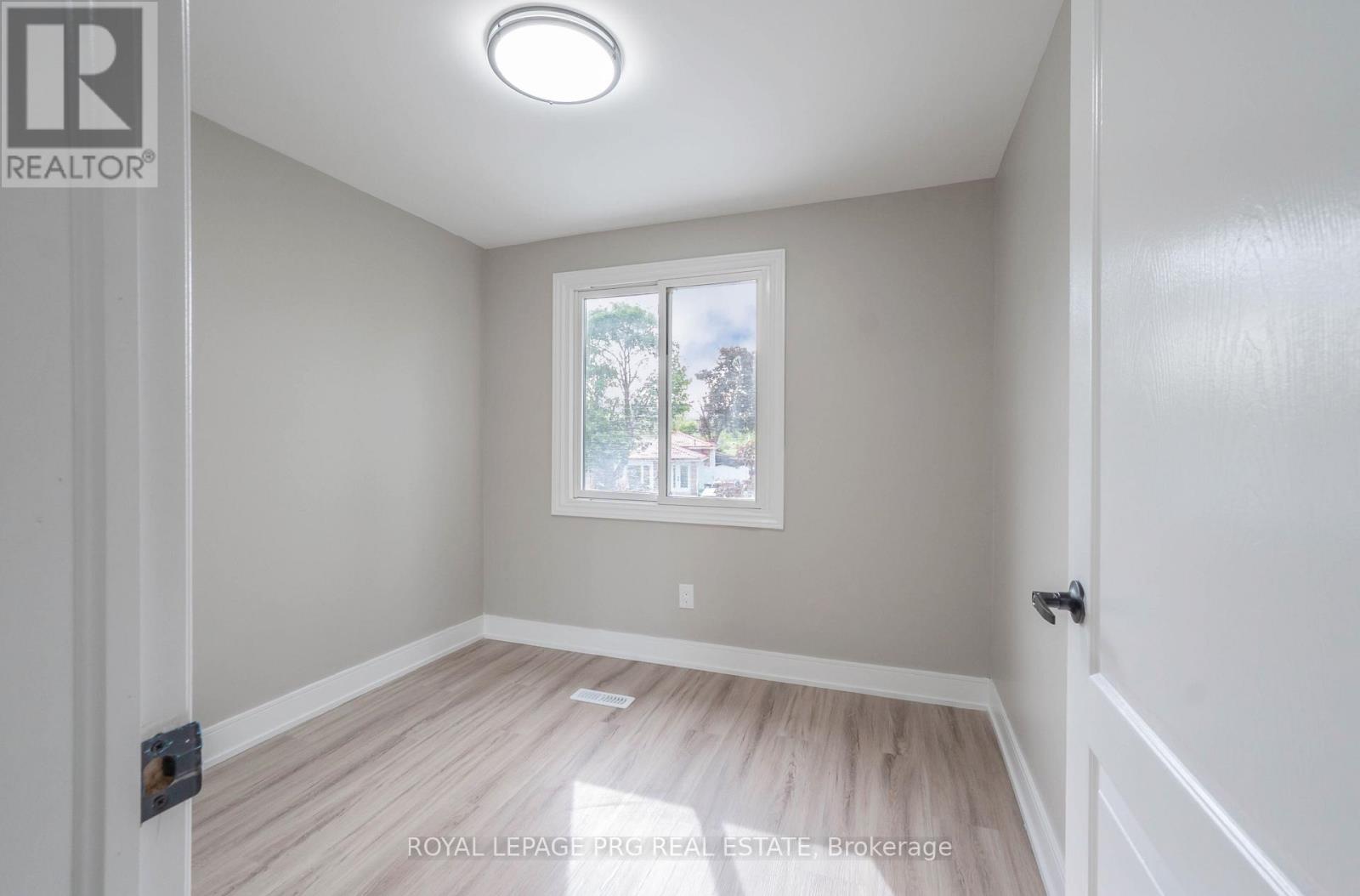 33 Glenmore Crescent, Brampton, Ontario  L6S 1H9 - Photo 27 - W12681640