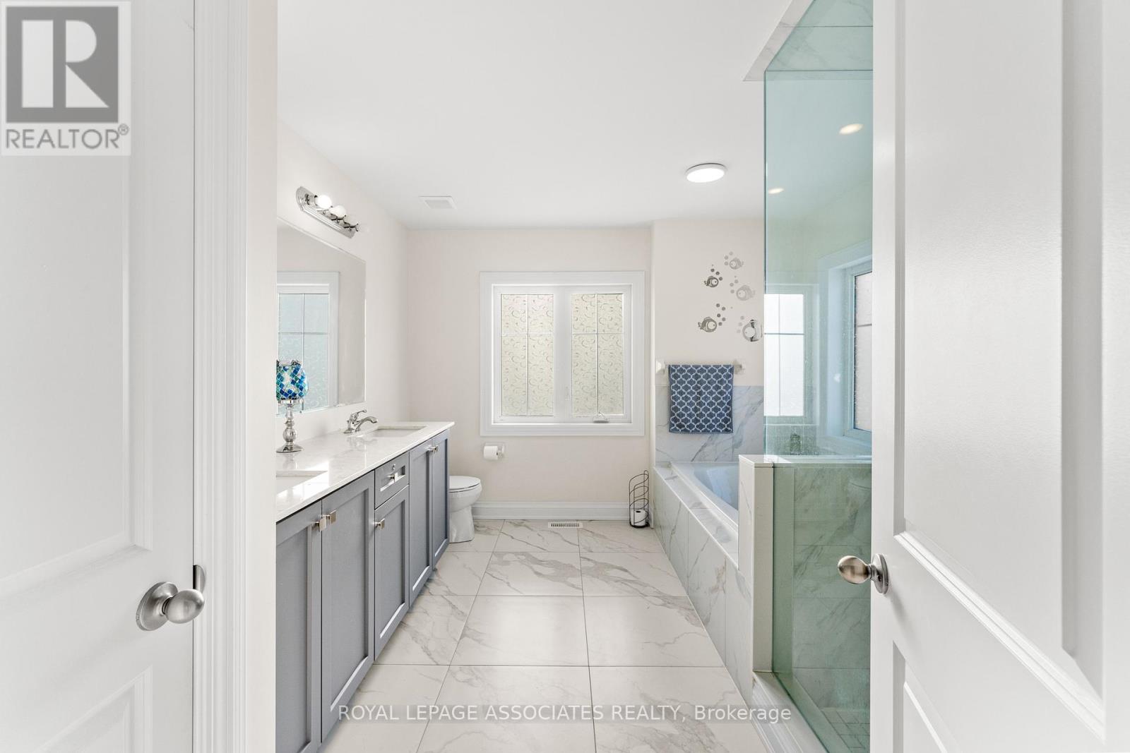 15 Farringdon Crescent, Brampton, Ontario  L7A 4Z5 - Photo 23 - W12681662