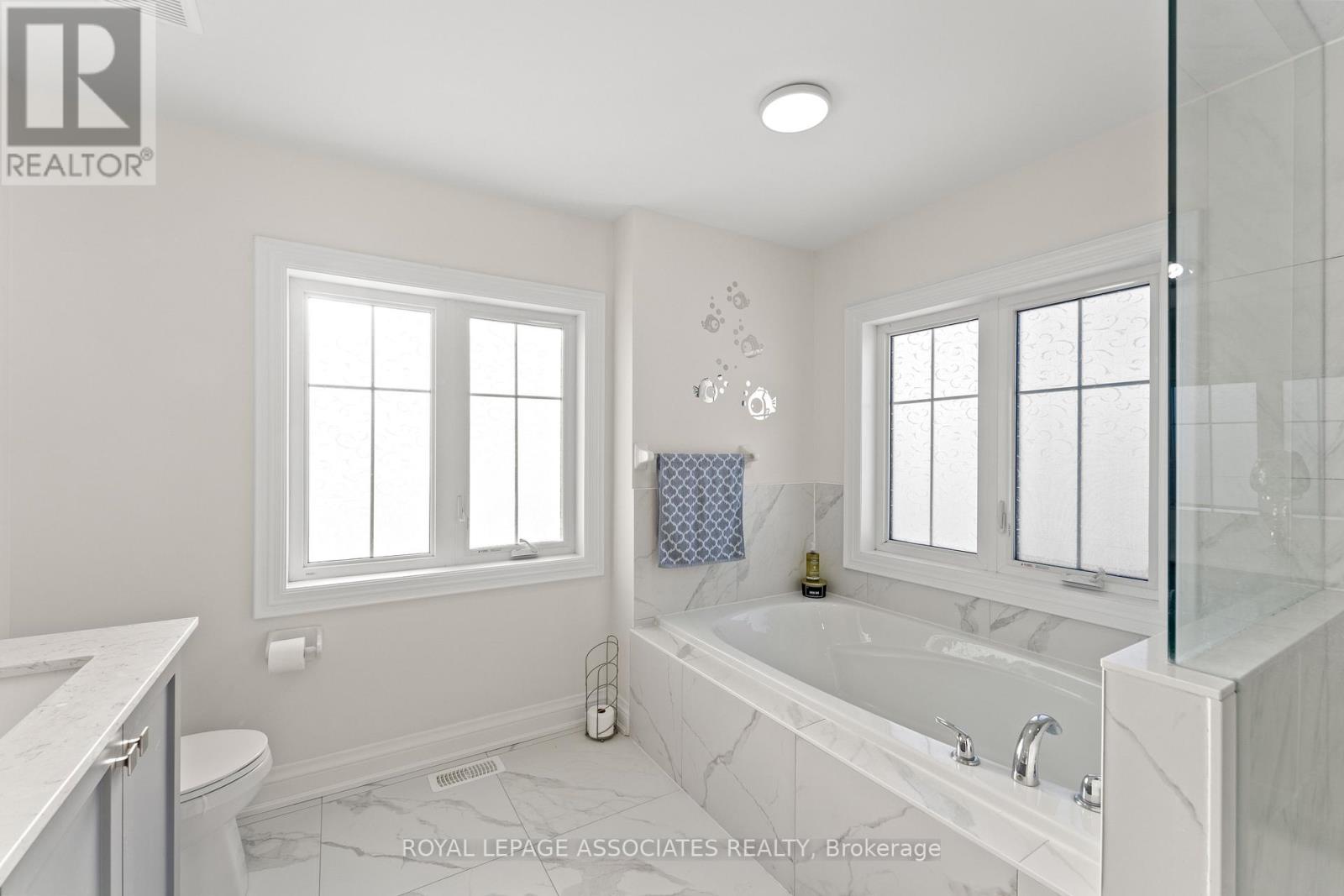 15 Farringdon Crescent, Brampton, Ontario  L7A 4Z5 - Photo 25 - W12681662