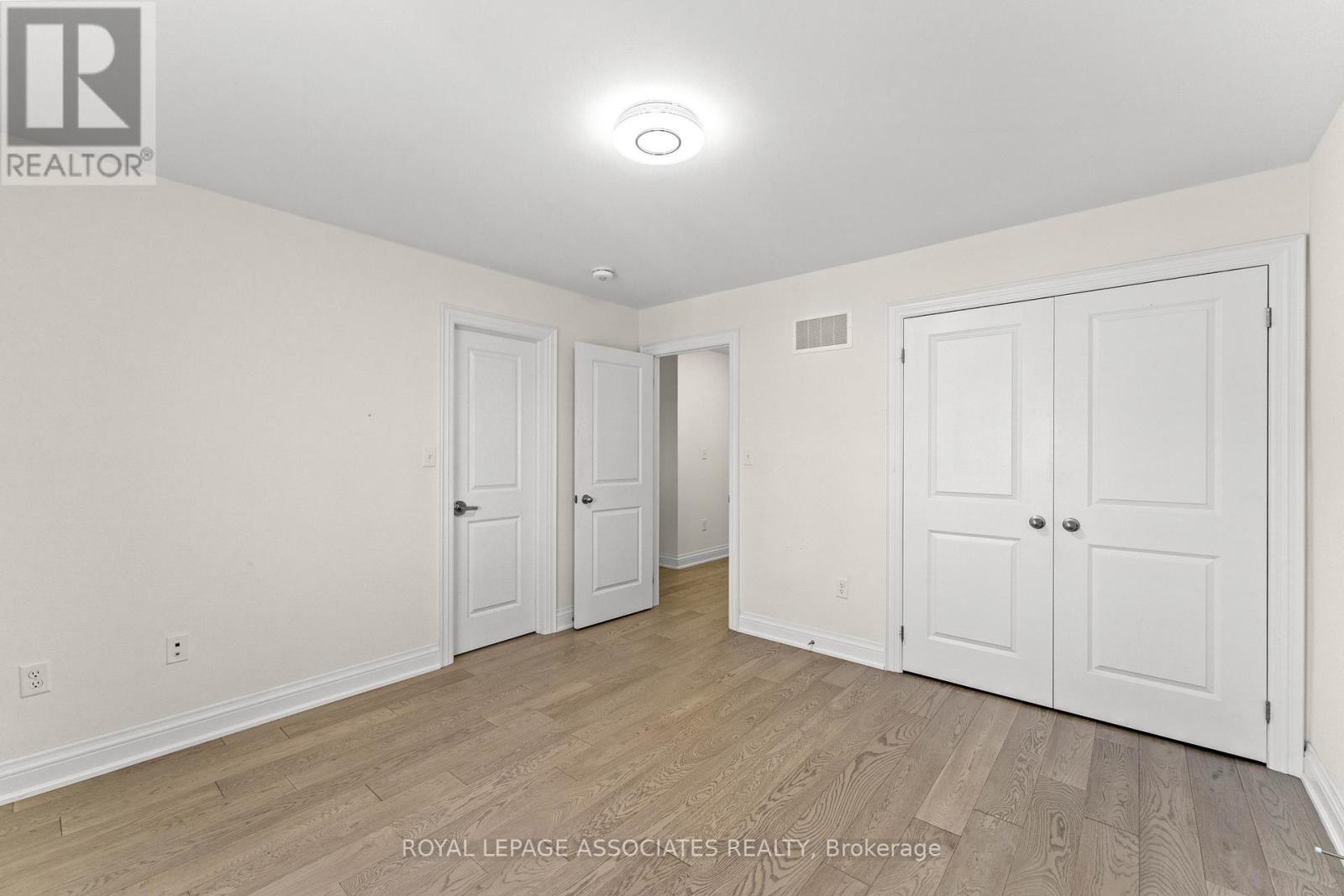 15 Farringdon Crescent, Brampton, Ontario  L7A 4Z5 - Photo 26 - W12681662