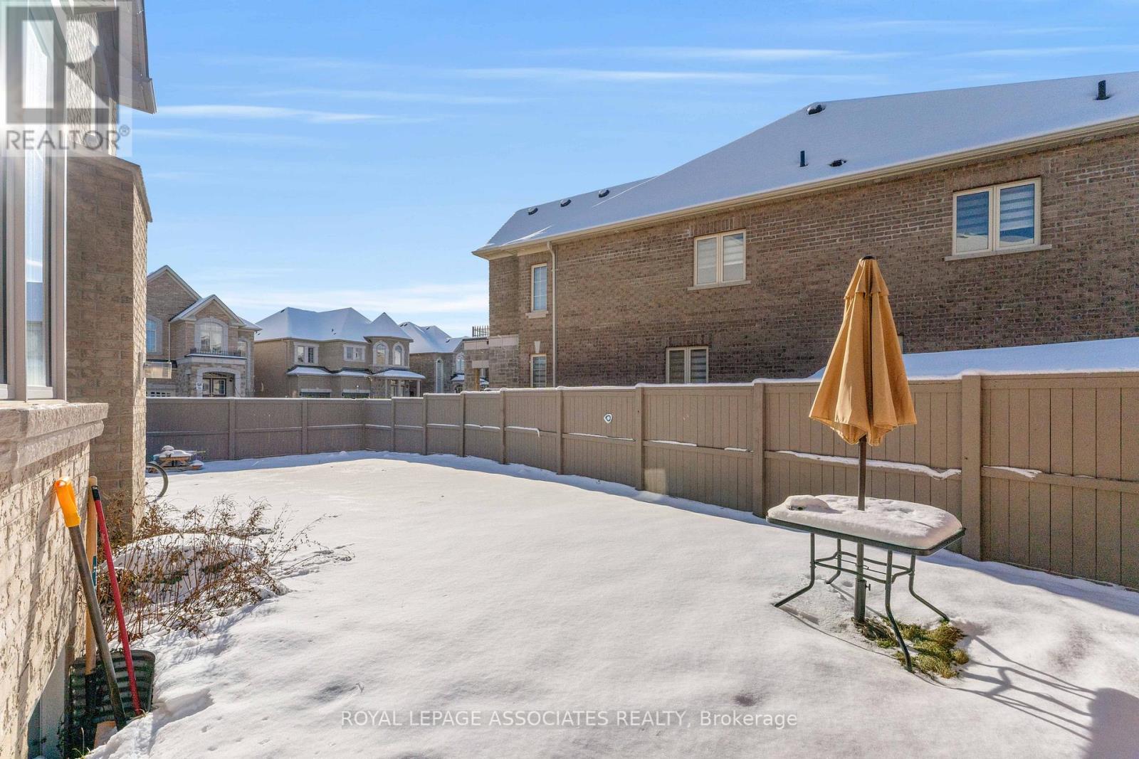 15 Farringdon Crescent, Brampton, Ontario  L7A 4Z5 - Photo 33 - W12681662