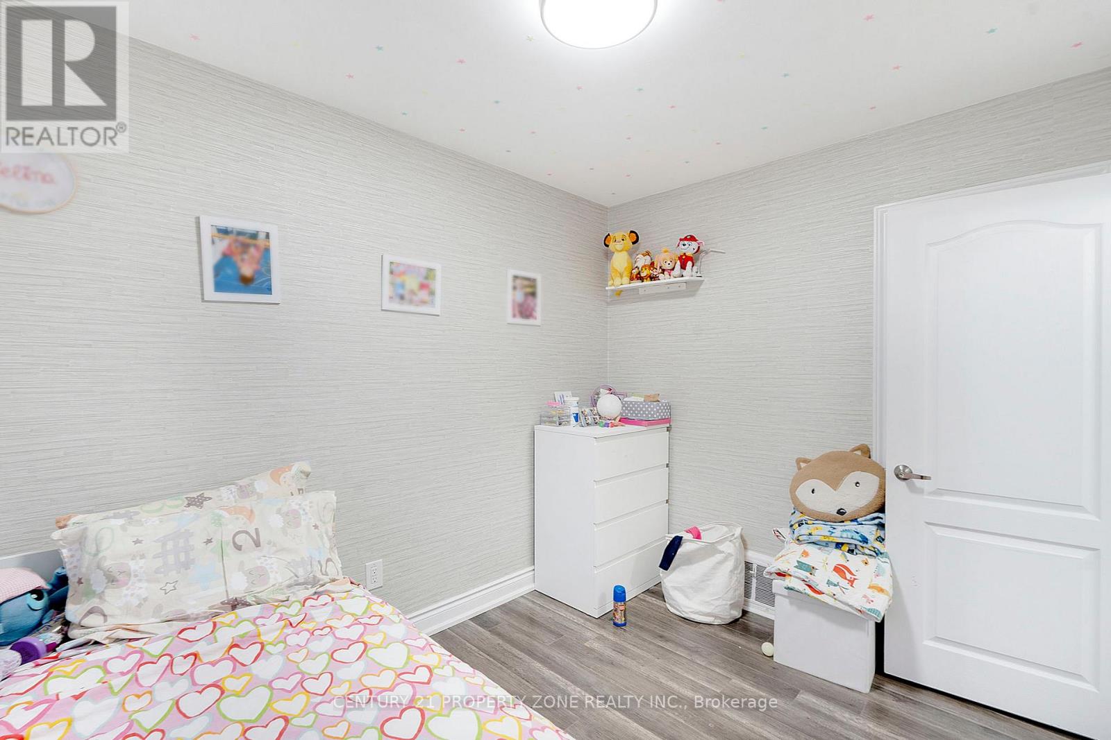 64 Florence Drive, Oakville, Ontario  L6K 1V6 - Photo 16 - W12681668