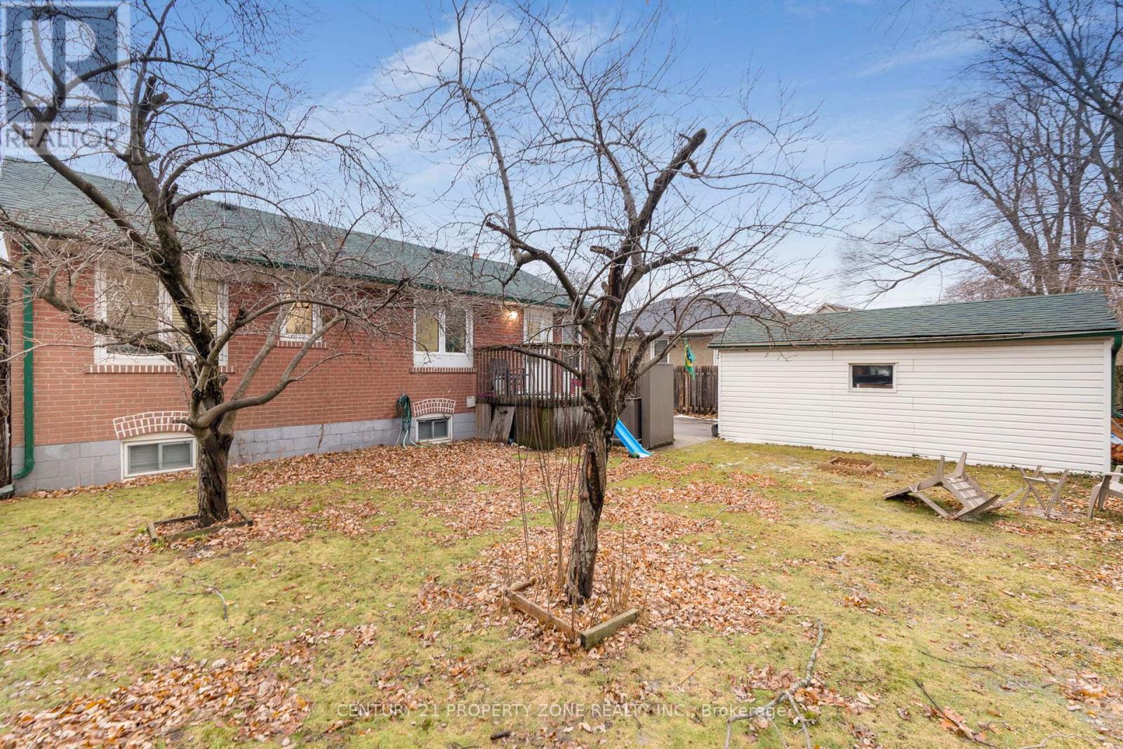 64 Florence Drive, Oakville, Ontario  L6K 1V6 - Photo 30 - W12681668