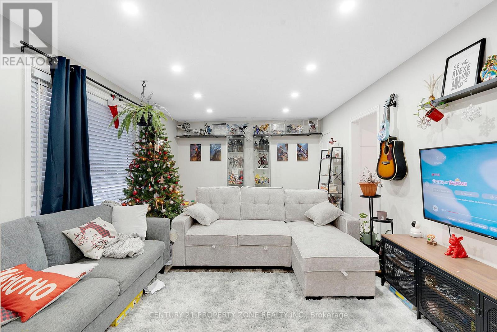 64 Florence Drive, Oakville, Ontario  L6K 1V6 - Photo 6 - W12681668