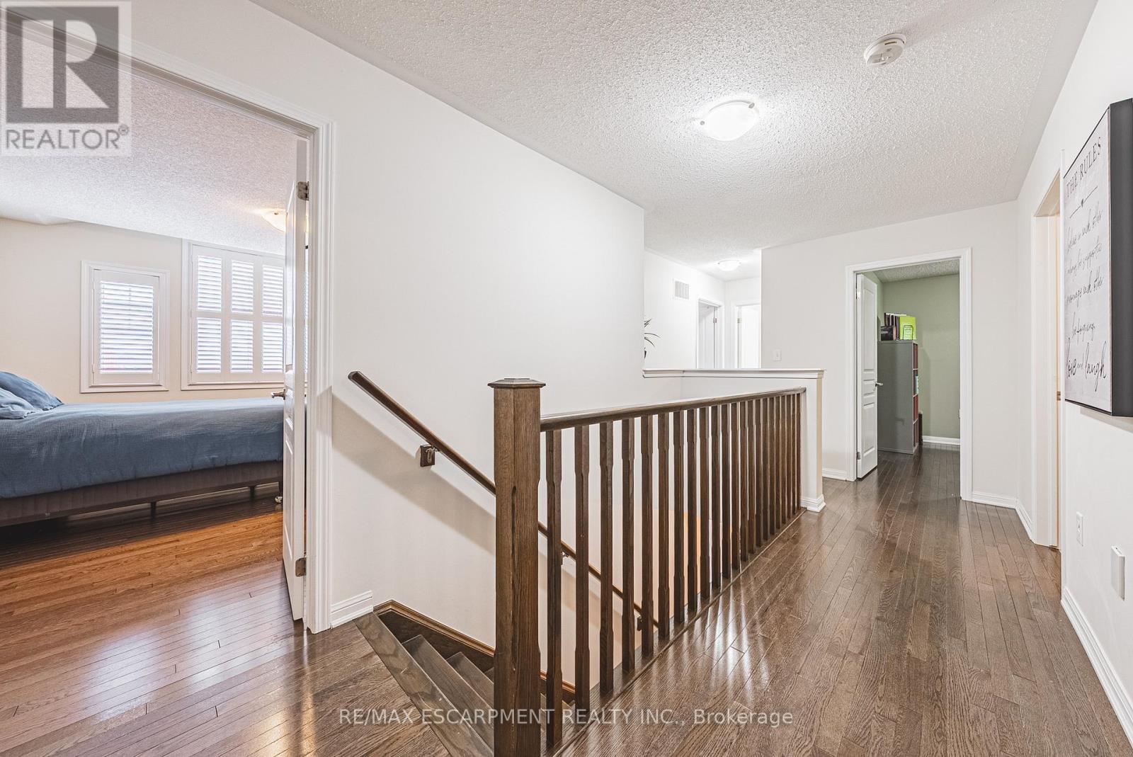 85 Peer Court, Hamilton, Ontario  L9K 0C5 - Photo 18 - X12681586