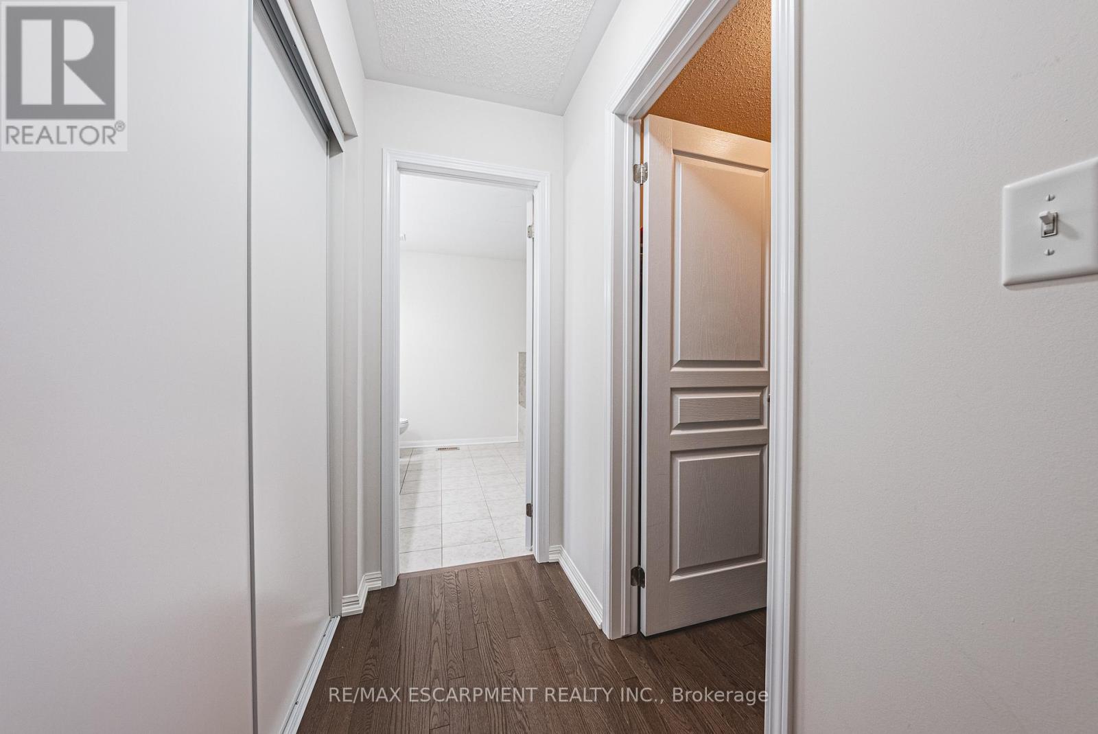 85 Peer Court, Hamilton, Ontario  L9K 0C5 - Photo 23 - X12681586