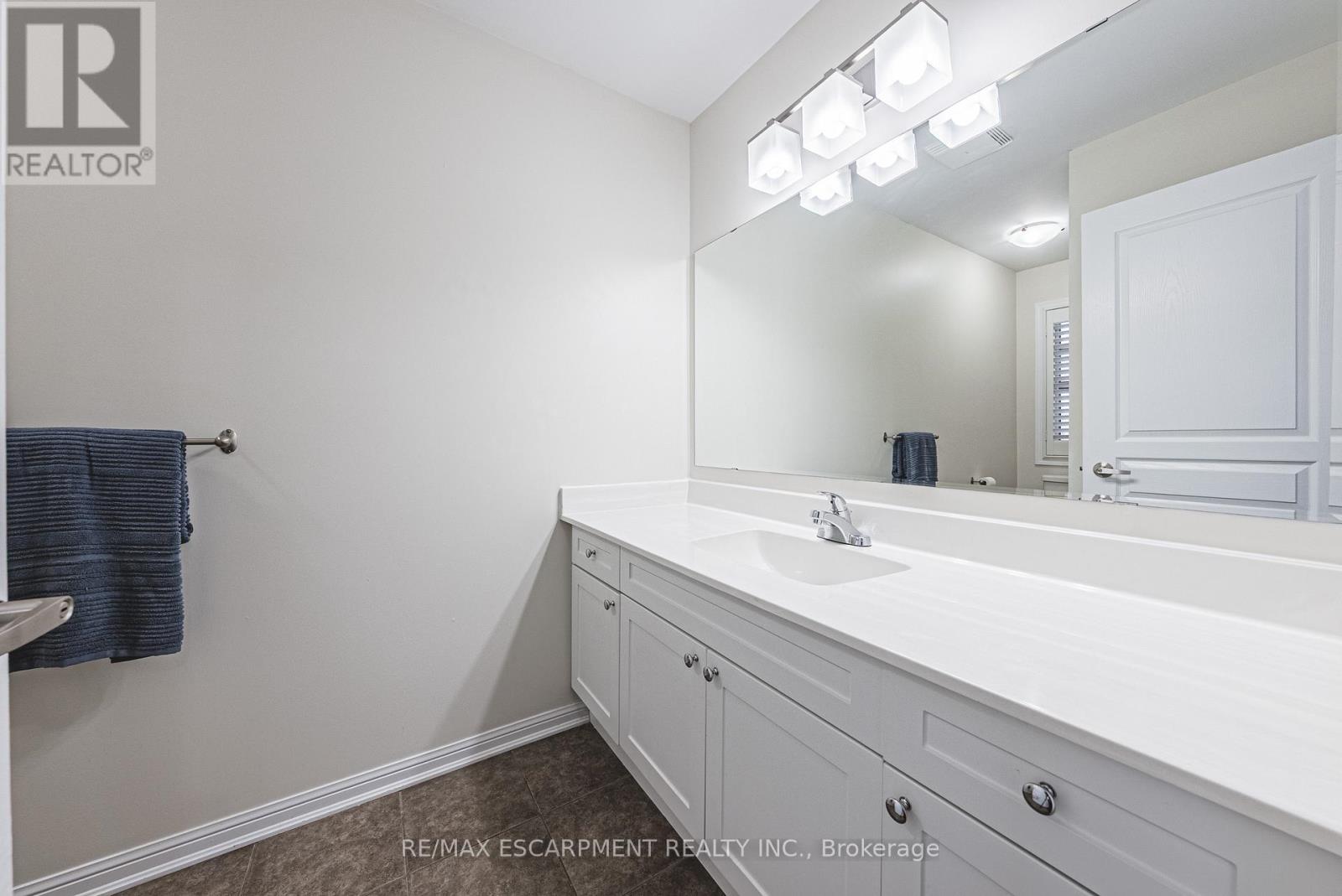 85 Peer Court, Hamilton, Ontario  L9K 0C5 - Photo 31 - X12681586