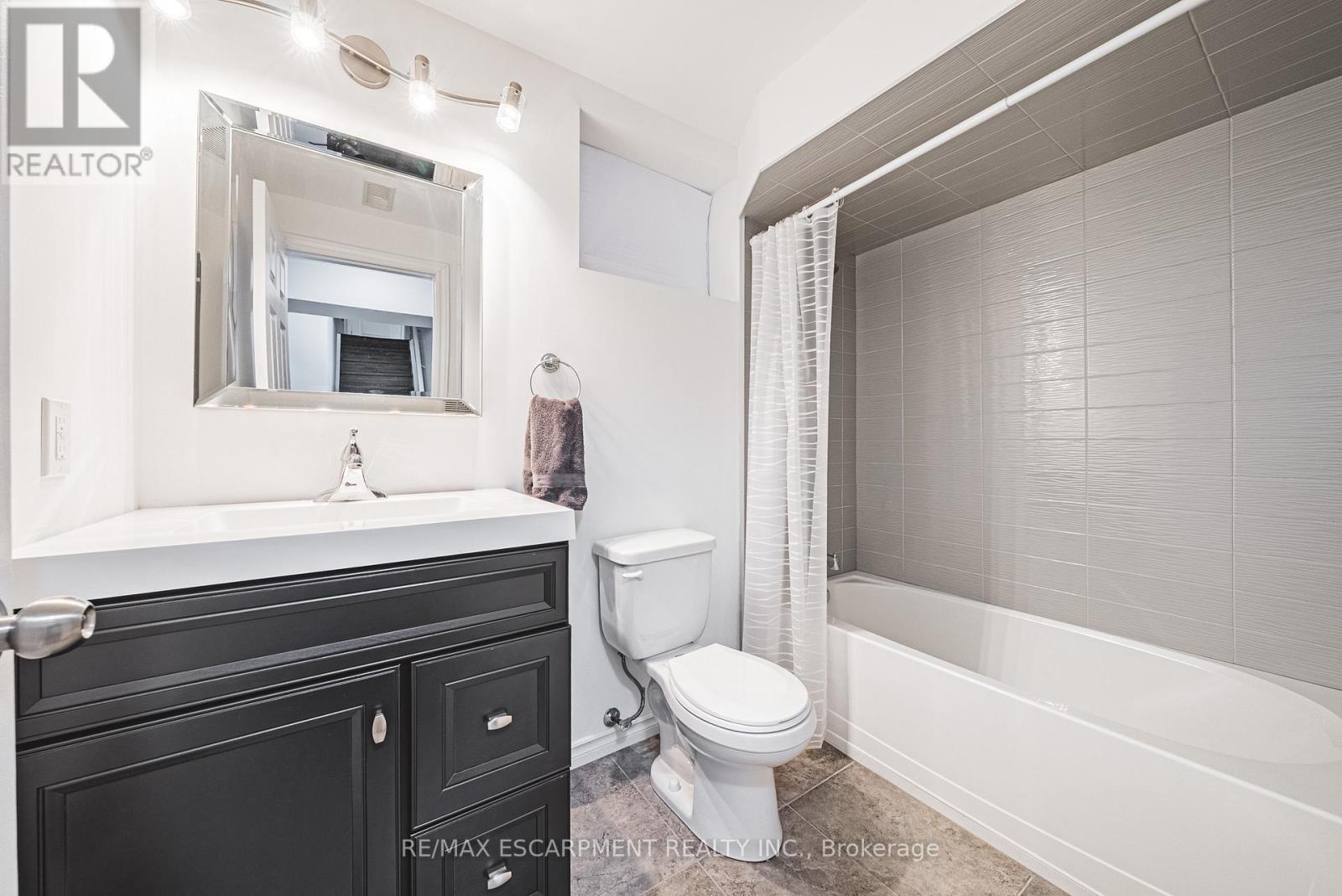 85 Peer Court, Hamilton, Ontario  L9K 0C5 - Photo 34 - X12681586