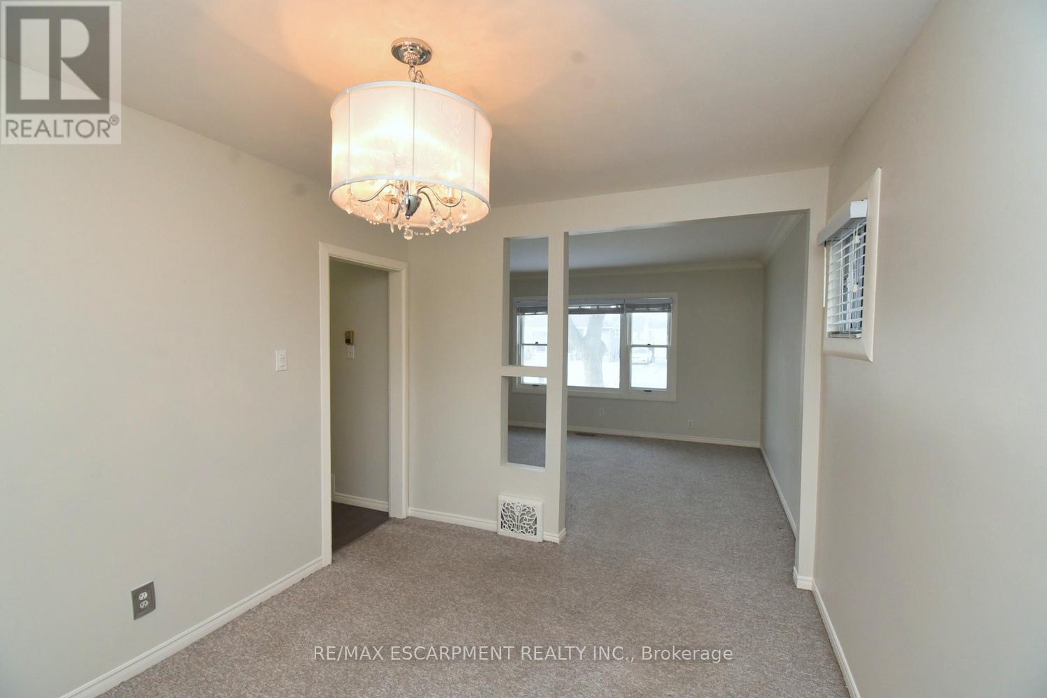 180 Adair Avenue N, Hamilton, Ontario  L8H 6A9 - Photo 10 - X12681632