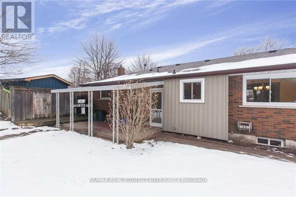 Upper - 119 Alison Avenue, Cambridge, Ontario  N1R 1N5 - Photo 21 - X12681658