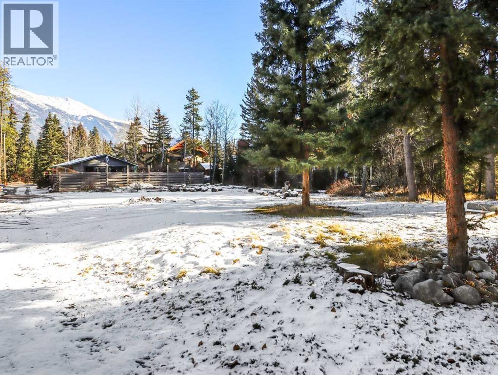 806 12a Street, Canmore, Alberta  T1W 0E7 - Photo 2 - A2275510