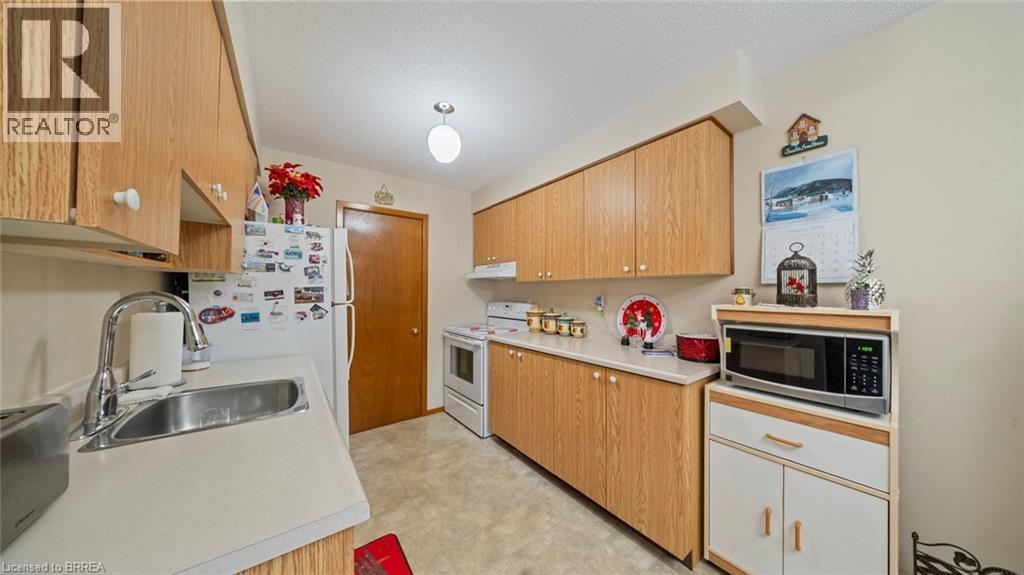 58 Willow Street, Paris, Ontario  N3L 2K5 - Photo 17 - 40796008