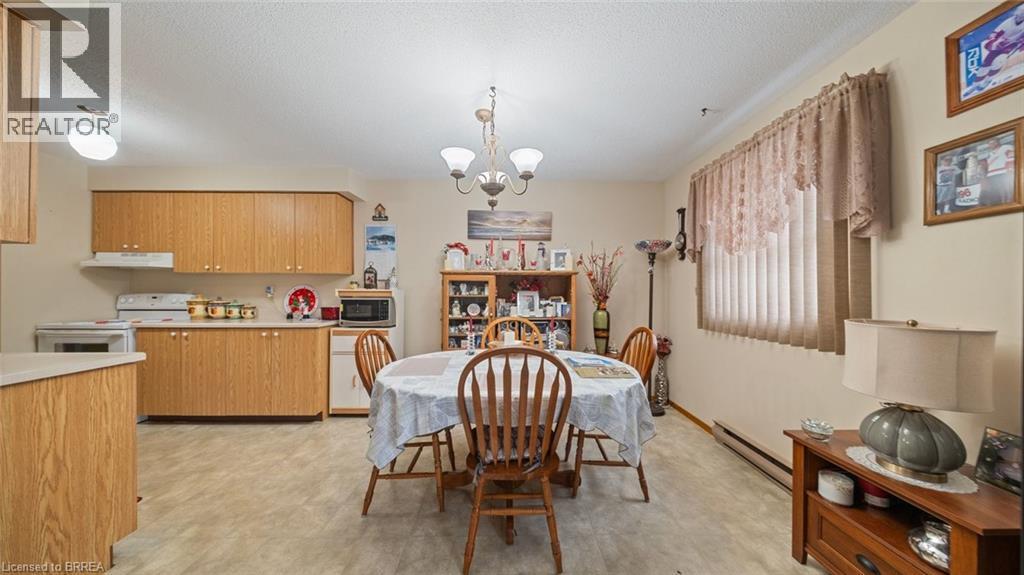 58 Willow Street, Paris, Ontario  N3L 2K5 - Photo 16 - 40796008