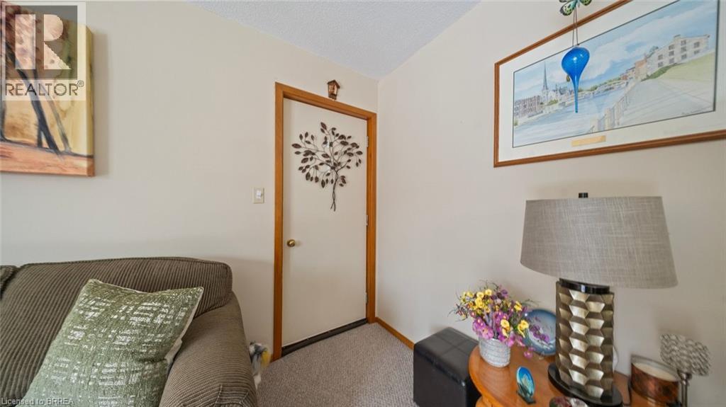 58 Willow Street, Paris, Ontario  N3L 2K5 - Photo 13 - 40796008