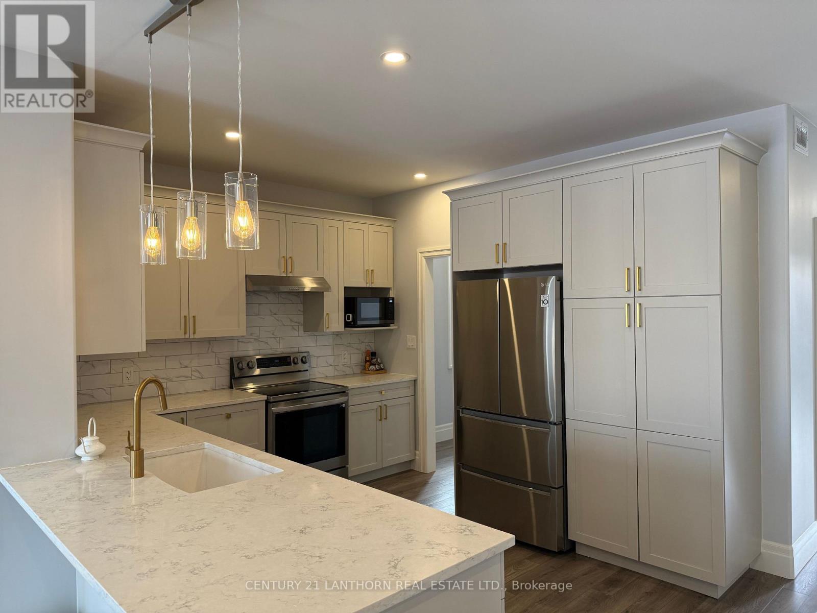 15 Allen Street, Prince Edward County, Ontario  K0K 2T0 - Photo 8 - X12681910