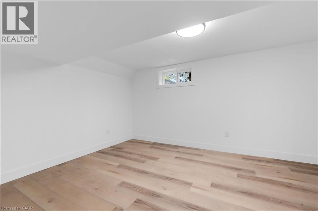 39 Grandfield Street, Hamilton, Ontario  L8T 2H1 - Photo 34 - 40796375