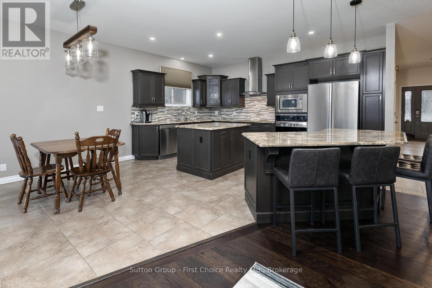 70 Kenton Street, West Perth (Mitchell), Ontario  N0K 1N0 - Photo 12 - X12681876