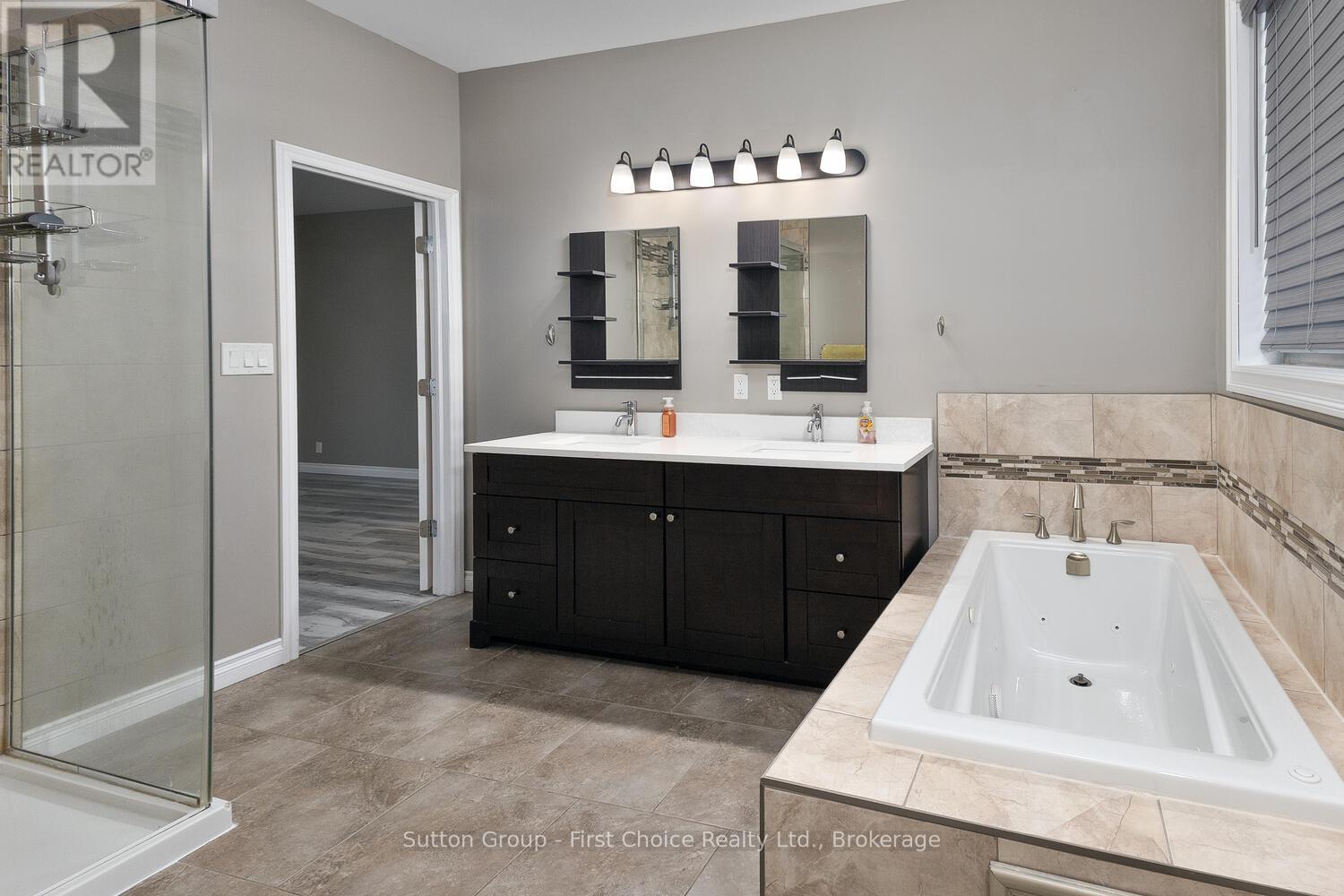 70 Kenton Street, West Perth (Mitchell), Ontario  N0K 1N0 - Photo 18 - X12681876