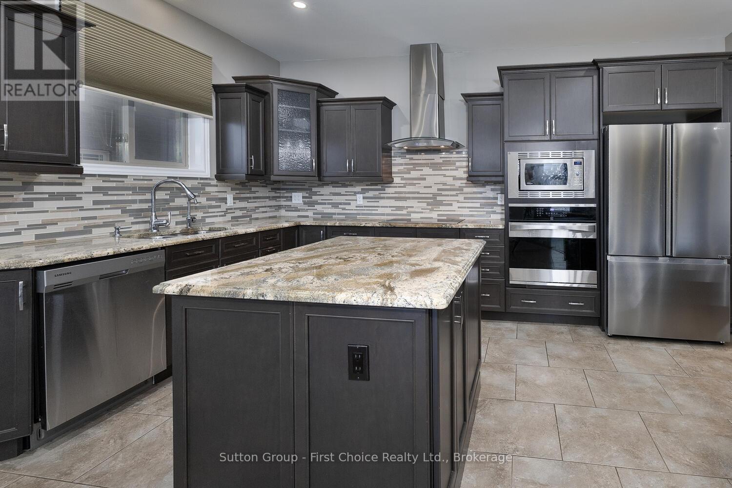 70 Kenton Street, West Perth (Mitchell), Ontario  N0K 1N0 - Photo 8 - X12681876