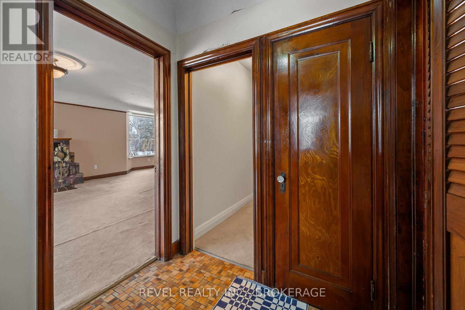 235 Park Street, Kingston, Ontario  K7L 1K4 - Photo 3 - X12681784