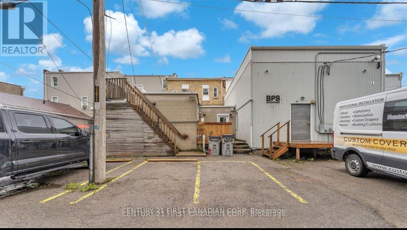 413 Main St Street S, South Huron, Ontario  N0M 1S2 - Photo 2 - X12681904