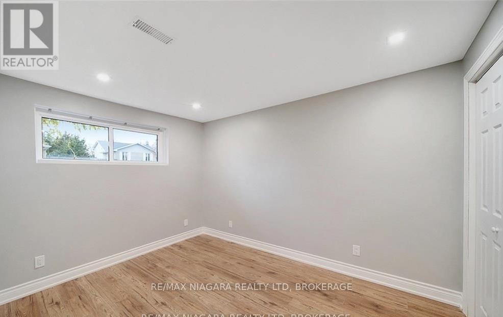 Lower Unit - 4102 Brookdale Drive, Niagara Falls, Ontario  L2H 2B4 - Photo 9 - X12680408