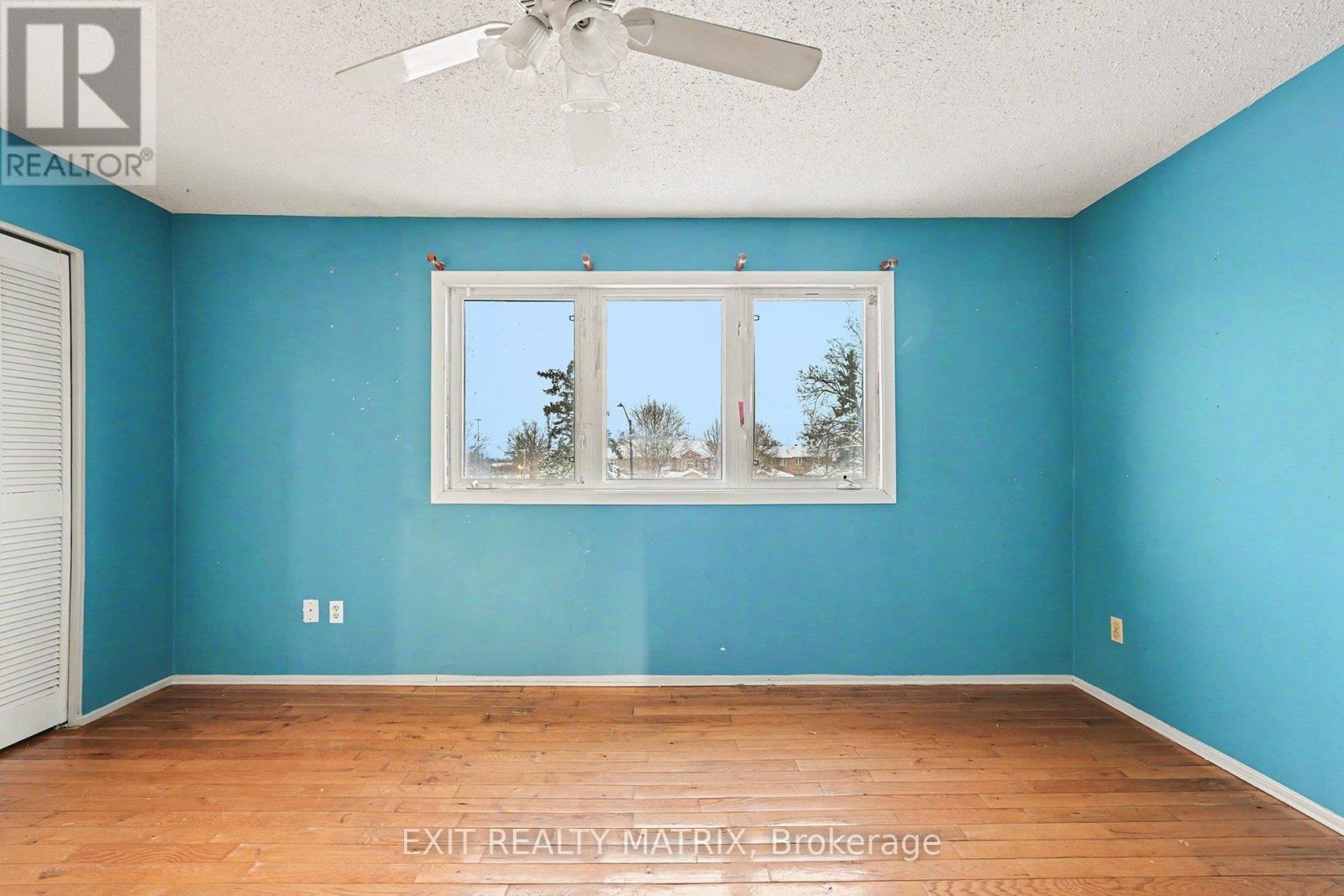 48 Peary Way, Ottawa, Ontario  K2L 1Z8 - Photo 12 - X12681832