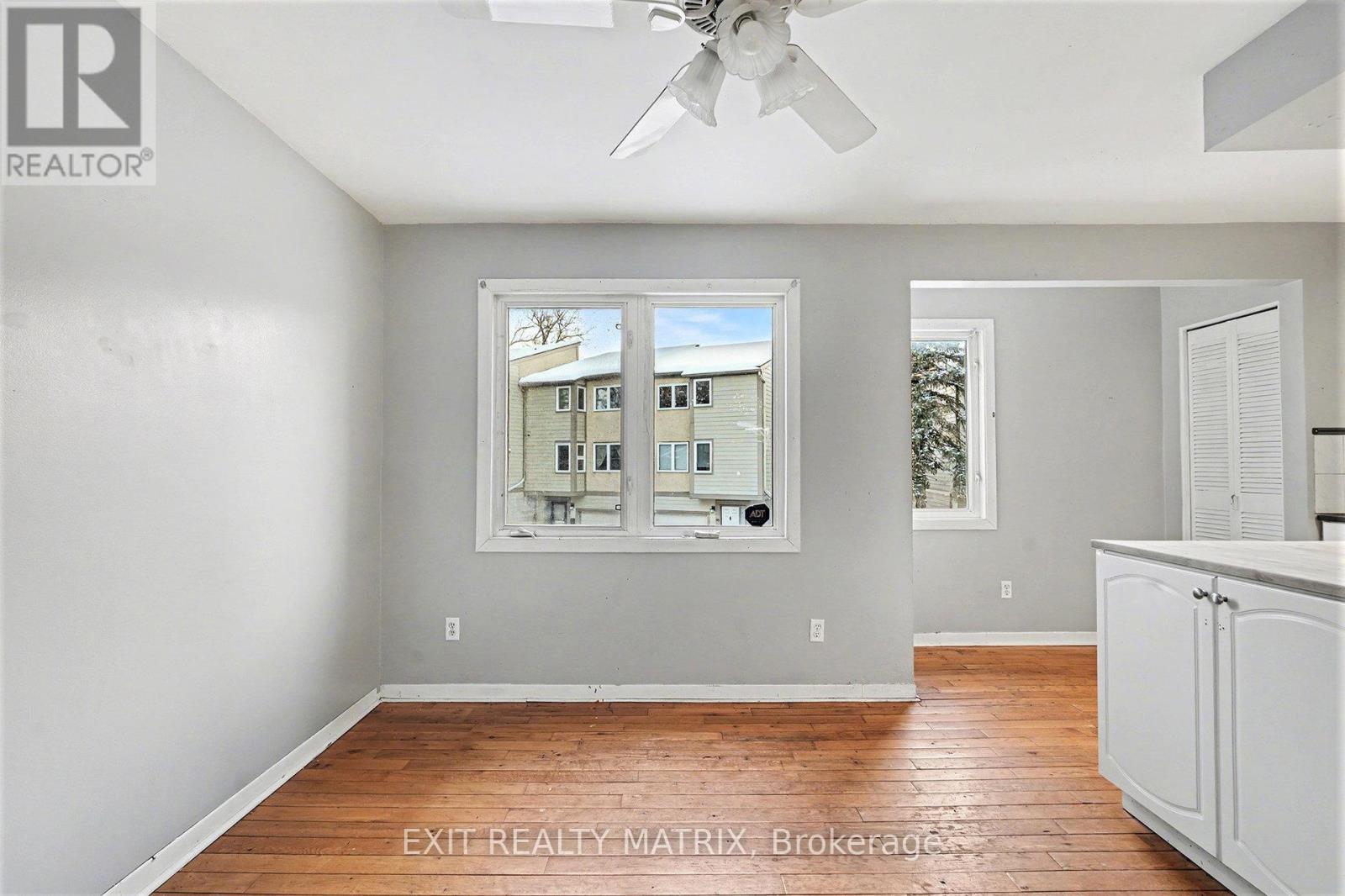 48 Peary Way, Ottawa, Ontario  K2L 1Z8 - Photo 6 - X12681832