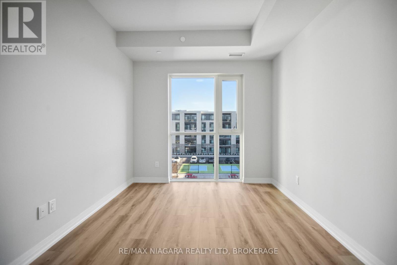 443 - 50 Herrick Avenue, St. Catharines (Oakdale), Ontario  L2P 2S4 - Photo 10 - X12681894